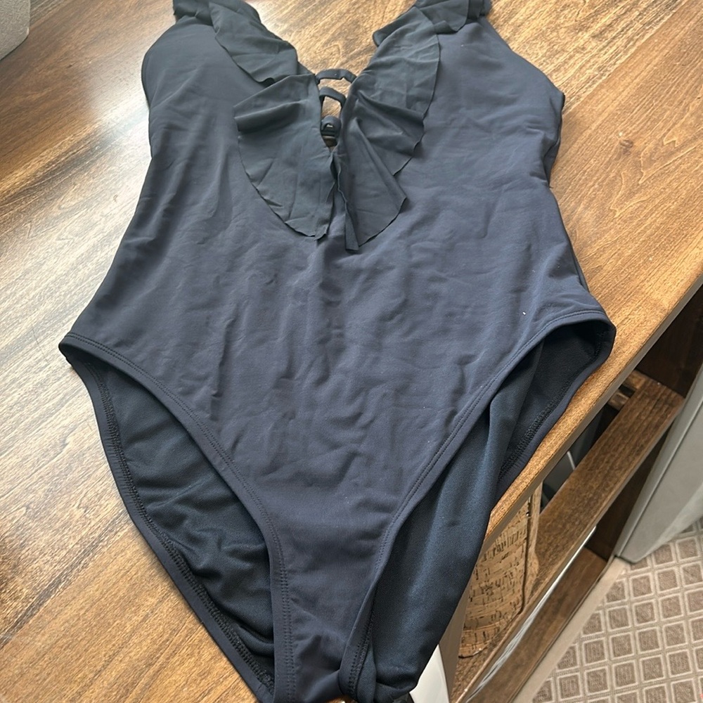 Black Ruffled One-Piece Swimsuit - Picture 4 of 4